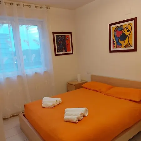 Casamare Frontemare Apartment *